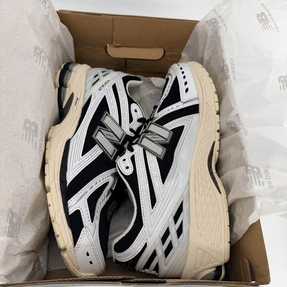 New Balance 1960R White Black U1906RCI Mens Size 10 NEW Sneakers main image 4